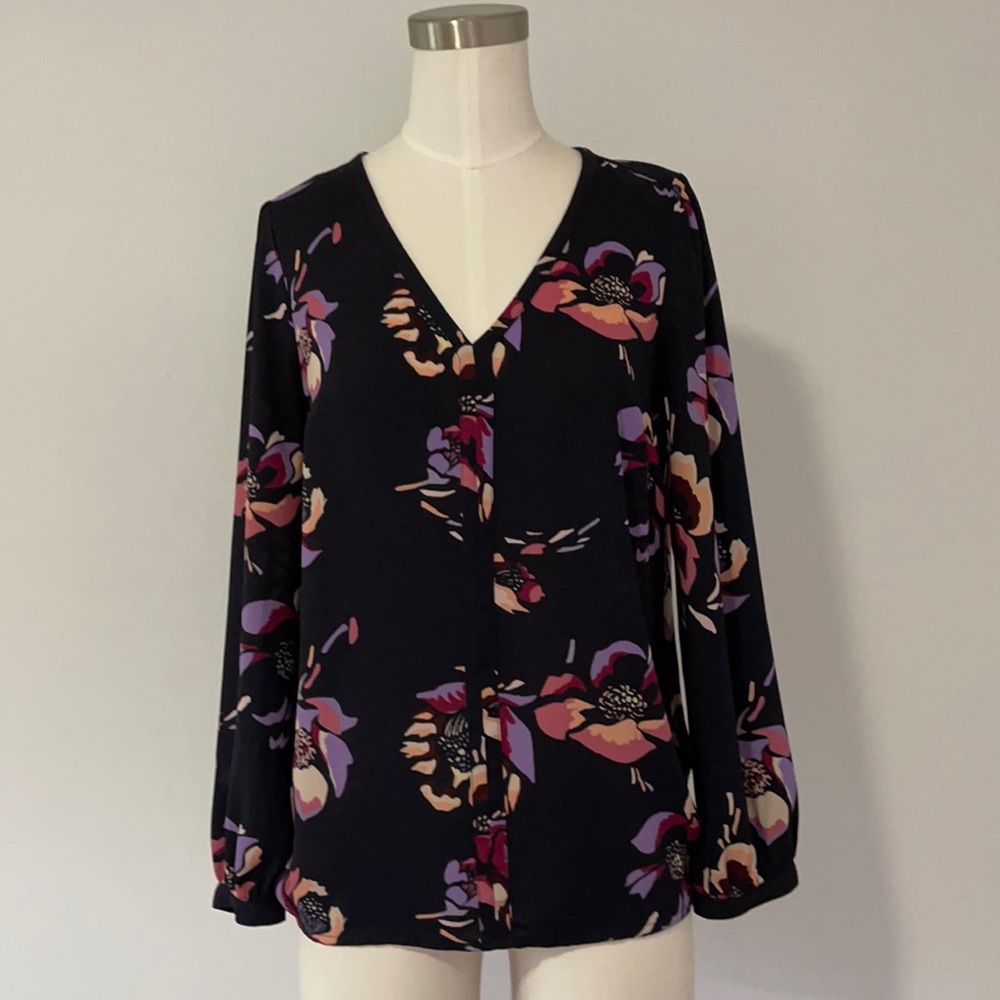 Jcrew floral print purple pink navy blue v neck blouse size 0.